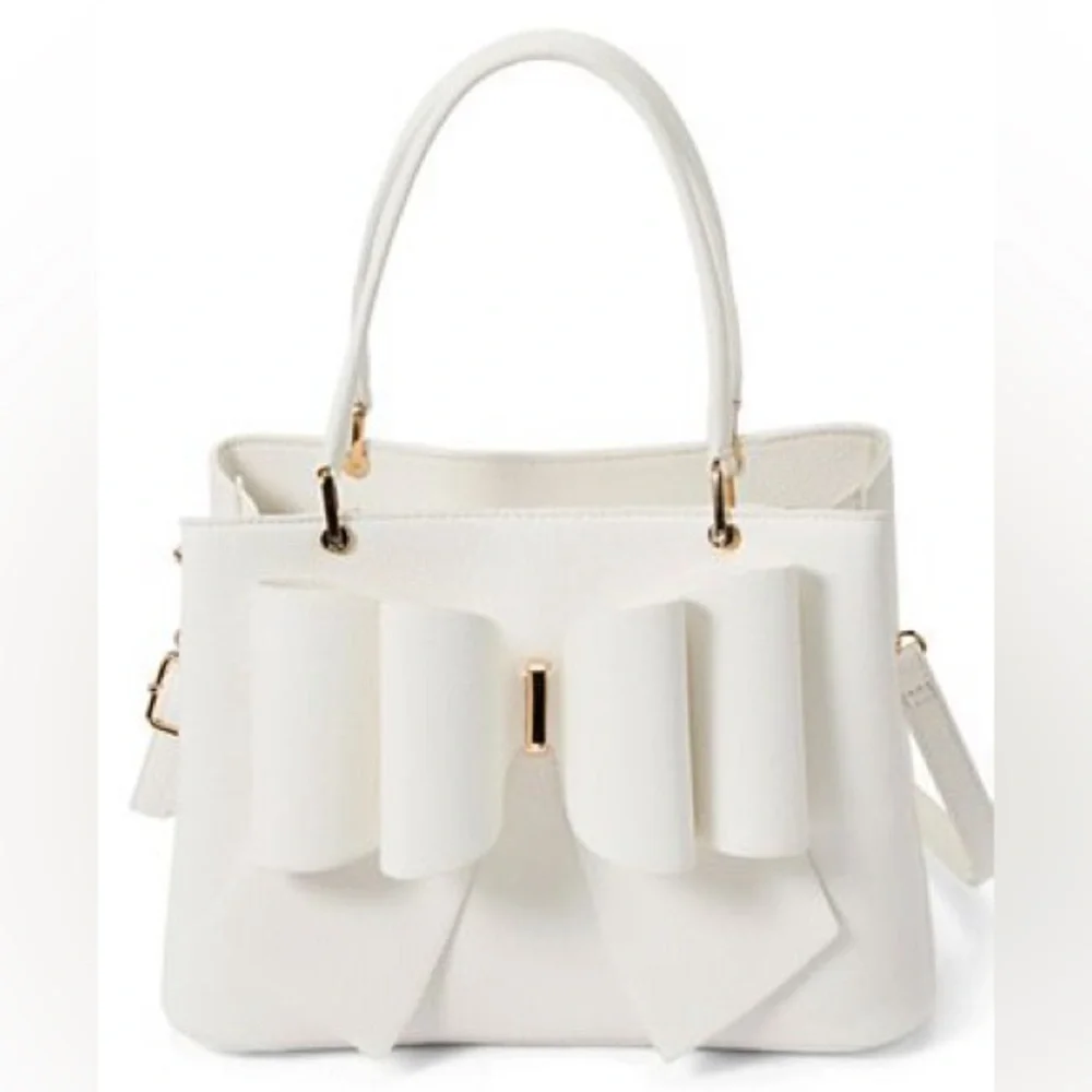 Like Dreams
Jenna Bow Satchel - Picture 2 of 12